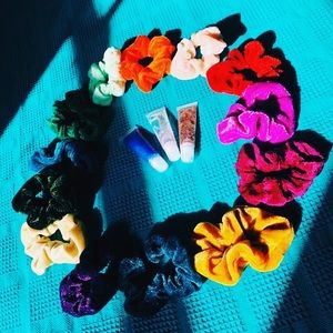 Liglosses with scrunchies